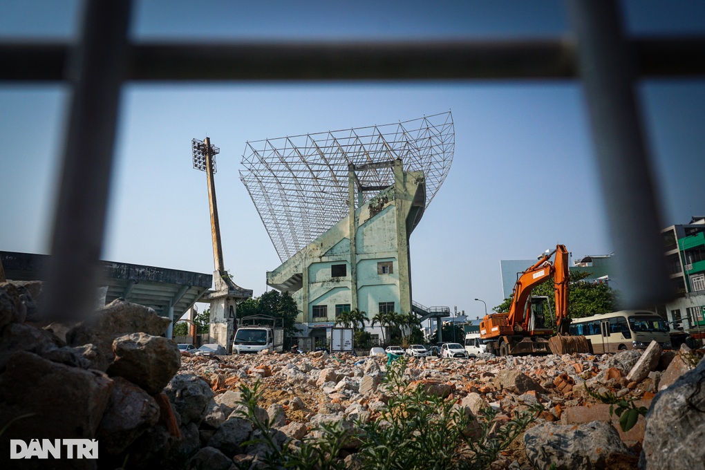 Khó thi hành án vụ Phan Văn Anh Vũ, sân vận động Chi Lăng - 1 Khó thi hành án vụ Phan Văn Anh Vũ, sân vận động Chi Lăng - 1