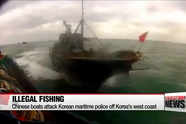 Hàn Quốc bắn hàng trăm phát đạn cảnh cáo 50 tàu Trung Quốc đánh bắt trái phép
