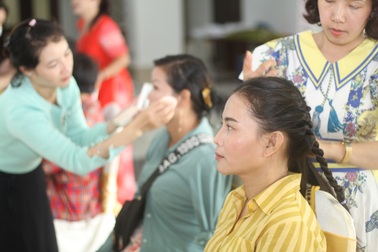 Hơn 100 phụ nữ khuyết tật được làm điệu trong ngày 20/10