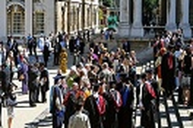 Du học Anh, nhận học bổng lớn và khám phá những điều thú vị