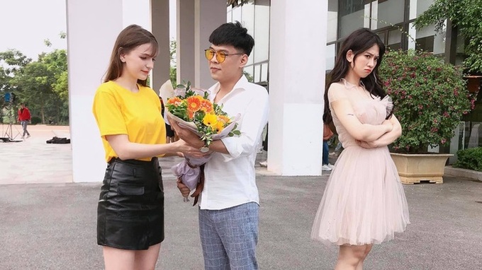 Hot girl Lê Bống bất ngờ khi được Trung Ruồi trả cát-xê hậu hĩnh - Ảnh 3.