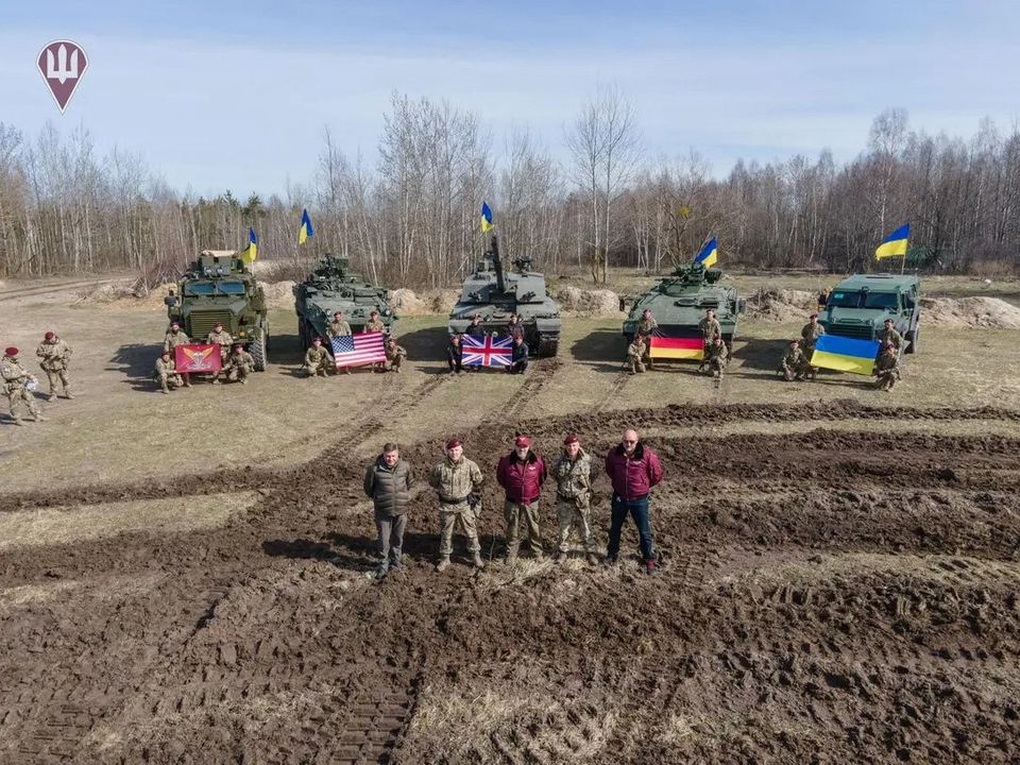 Phương Tây sắp hoàn tất dự thảo thỏa thuận khung để bảo vệ Ukraine - 1 Phương Tây sắp hoàn tất dự thảo thỏa thuận khung để bảo vệ Ukraine - 1