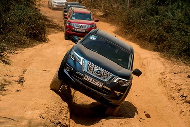 Nissan Terra - Đối thủ đáng gờm ở phân khúc SUV 7 chỗ