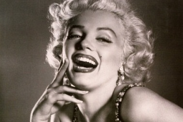 Những bức ảnh tuyệt đẹp về Marilyn Monroe bị đánh cắp 