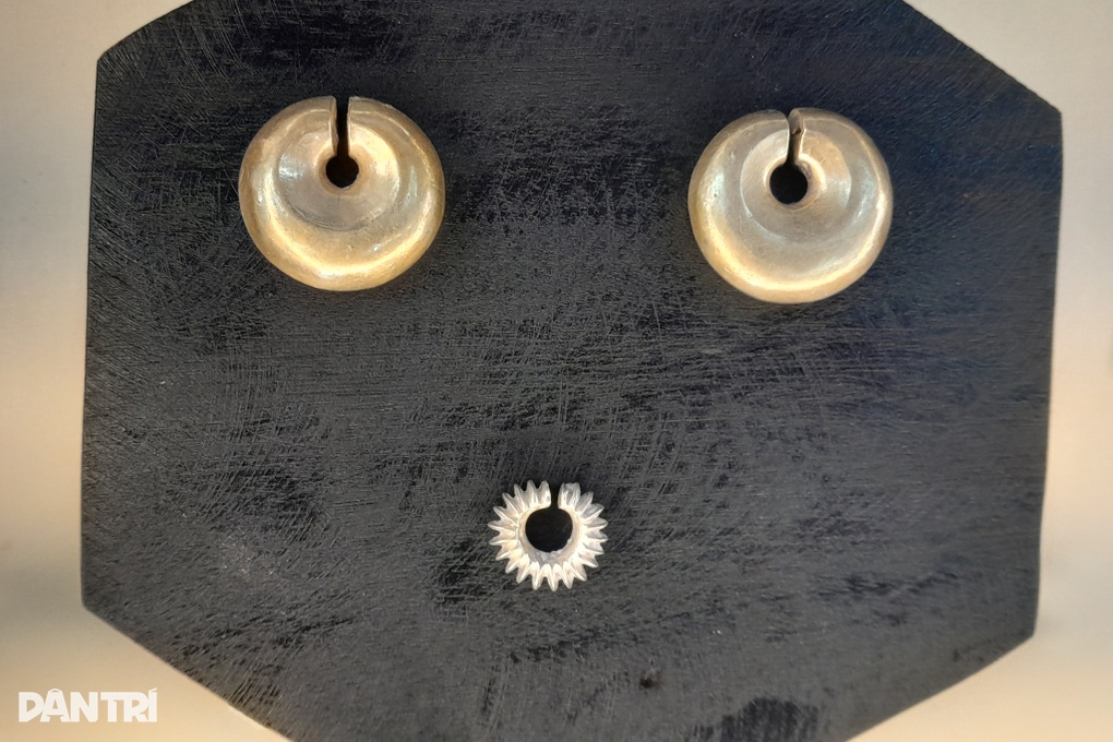 Chiêm ngưỡng những bảo vật quốc gia cực hiếm ở Quảng Ngãi - 5 Chiêm ngưỡng những bảo vật quốc gia cực hiếm ở Quảng Ngãi - 5