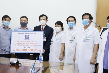Petrolimex ủng hộ hơn 14,1 tỷ đồng cho công tác phòng, chống dịch Covid-19
