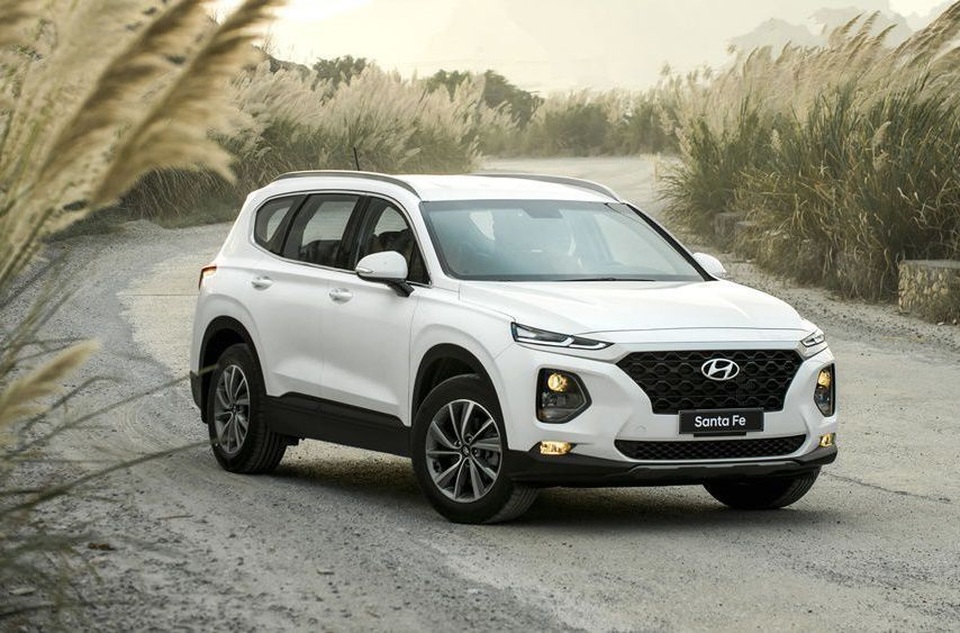 Xe gia đình 7 chỗ nên mua Honda CR-V hay Hyundai SantaFe? - 2 Xe gia đình 7 chỗ nên mua Honda CR-V hay Hyundai SantaFe? - 2