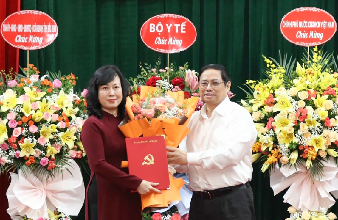 Chính phủ hiện có 4 nữ Bộ trưởng, trưởng ngành, 11 nữ Thứ trưởng - 1 Chính phủ hiện có 4 nữ Bộ trưởng, trưởng ngành, 11 nữ Thứ trưởng - 1