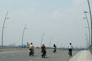 Cầu Thủ Thiêm tiếp tục “treo” 