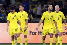 Bóng đá Malaysia bất ngờ điều tra lại hồ sơ cầu thủ nhập tịch