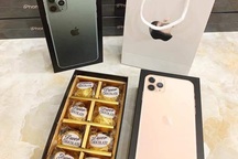 Hộp quà iPhone sang chảnh tặng Valentine khiến chị em mừng hụt