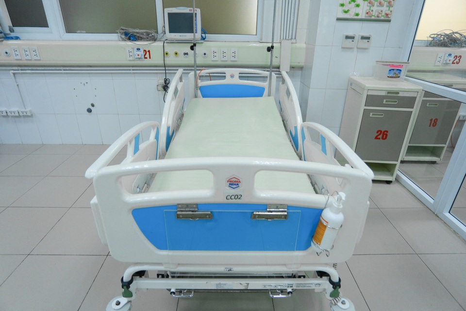 Robot và thiết bị hiện đại sẵn sàng đón 120 ca Covid-19 từ Ghi-nê Xích Đạo - 14 Robot và thiết bị hiện đại sẵn sàng đón 120 ca Covid-19 từ Ghi-nê Xích Đạo - 14