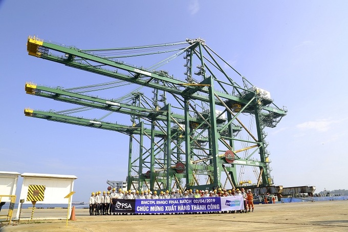 Ba cẩu RMQC cuối cùng trong số 12 chiếc của đơn hàng sẵn sàng đến với cảng BMCT, Ấn Độ. 