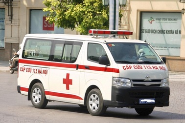 Kíp trực 115 bị "tố" bỏ cấp cứu bệnh nhân trong đêm