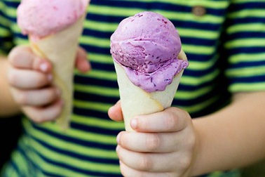 Vì sao nhiều người bỗng đau buốt đầu vì ăn kem, uống nước lạnh?