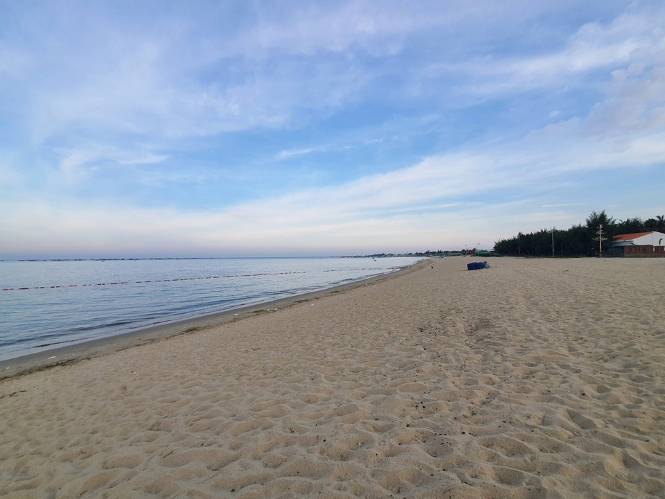 Biển Ninh Thuận vắng lặng không một bóng du khách - 2 Biển Ninh Thuận vắng lặng không một bóng du khách - 2