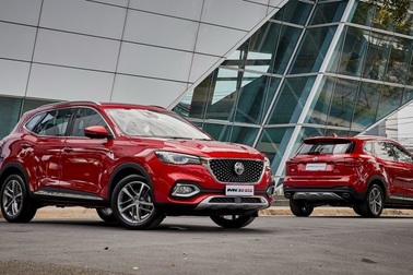 Lãi suất thấp hiếm có, ngân hàng tung tiền dụ khách mua ô tô