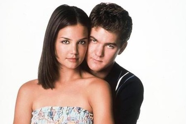 Khi các sao “tình trong như đã, mặt ngoài còn e”