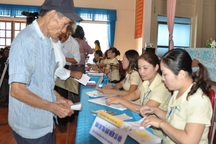 Điều kiện hưởng trợ cấp thất nghiệp khi DN dừng hoạt động