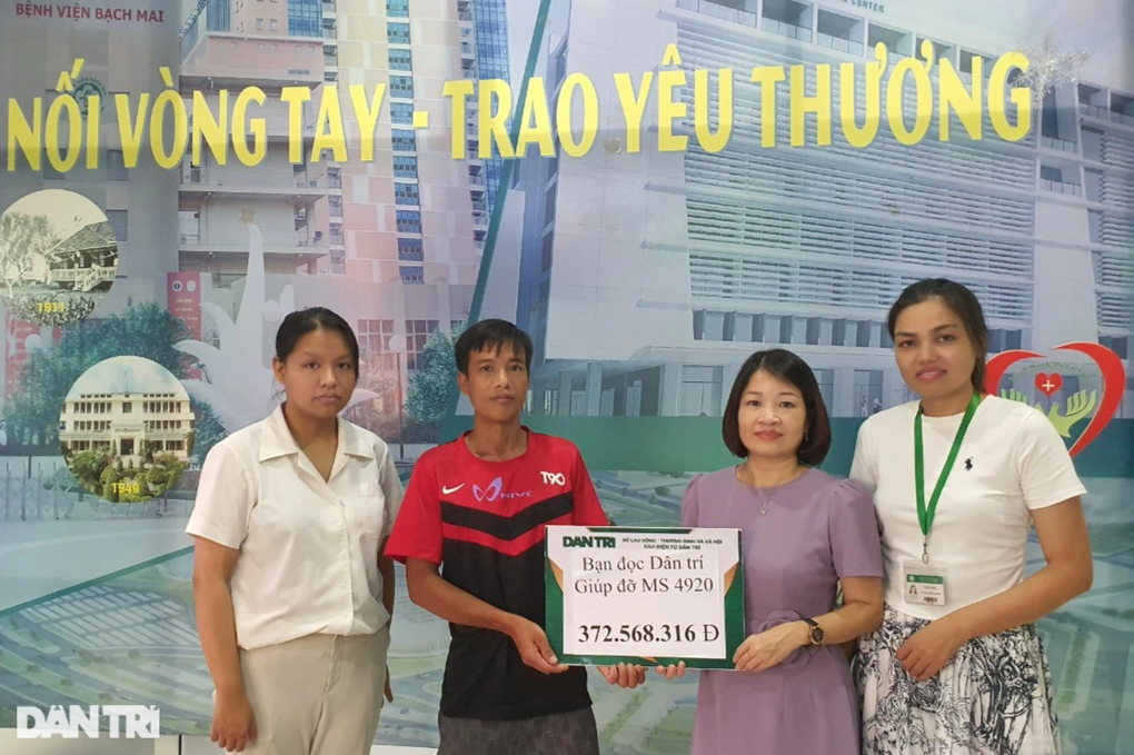Bạn đọc Dân trí giúp đỡ gia đình ngộ độc nấm rừng hơn 370 triệu đồng - 1 Bạn đọc Dân trí giúp đỡ gia đình ngộ độc nấm rừng hơn 370 triệu đồng - 1