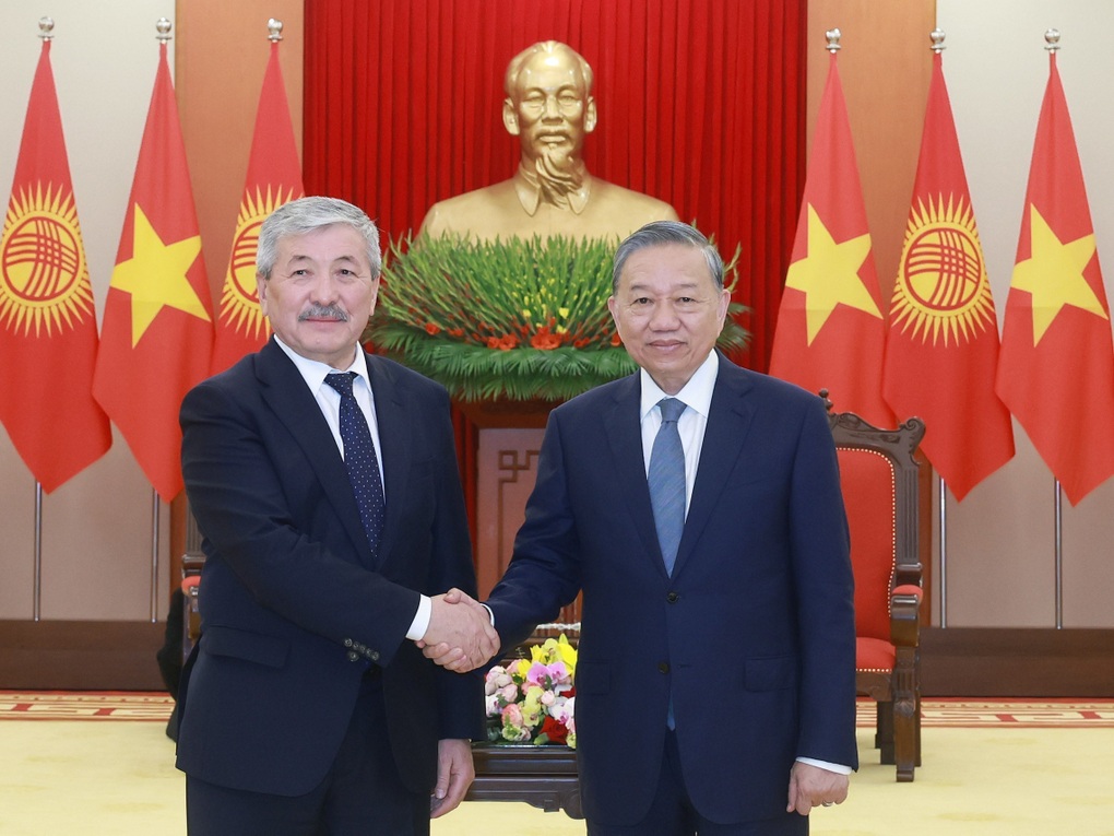Tổng Bí thư Tô Lâm tiếp Thủ tướng Kyrgyzstan Adylbek Kasimalyev - 1 Tổng Bí thư Tô Lâm tiếp Thủ tướng Kyrgyzstan Adylbek Kasimalyev - 1
