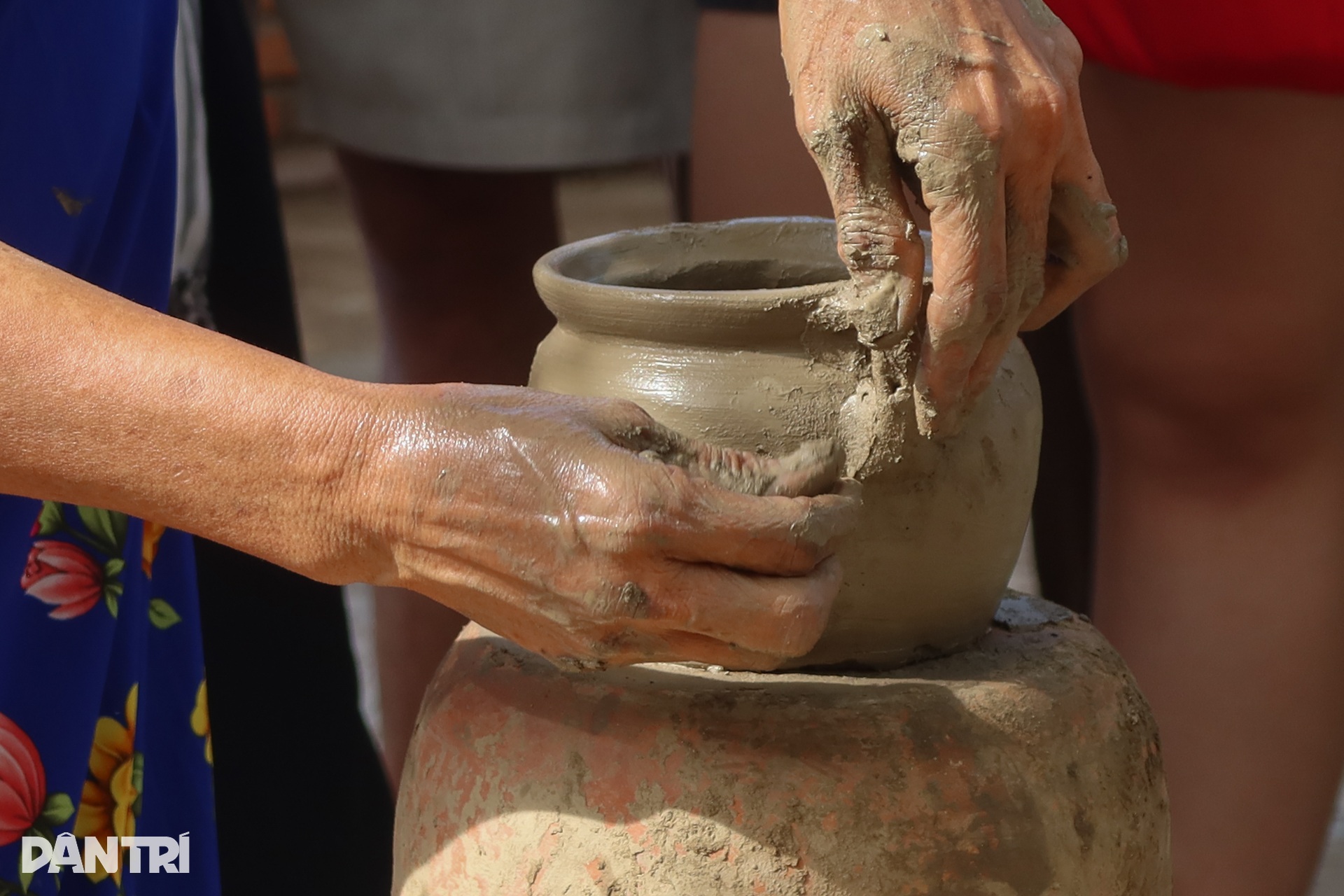 Gốm Bàu Trúc - nơi lưu giữ văn hóa truyền thống của đồng bào Chăm - 2 Gốm Bàu Trúc - nơi lưu giữ văn hóa truyền thống của đồng bào Chăm - 2