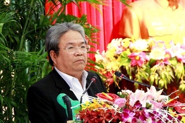 Chủ tịch Đà Nẵng giơ điện thoại đề nghị dân nhắn tin "bày tỏ thái độ"