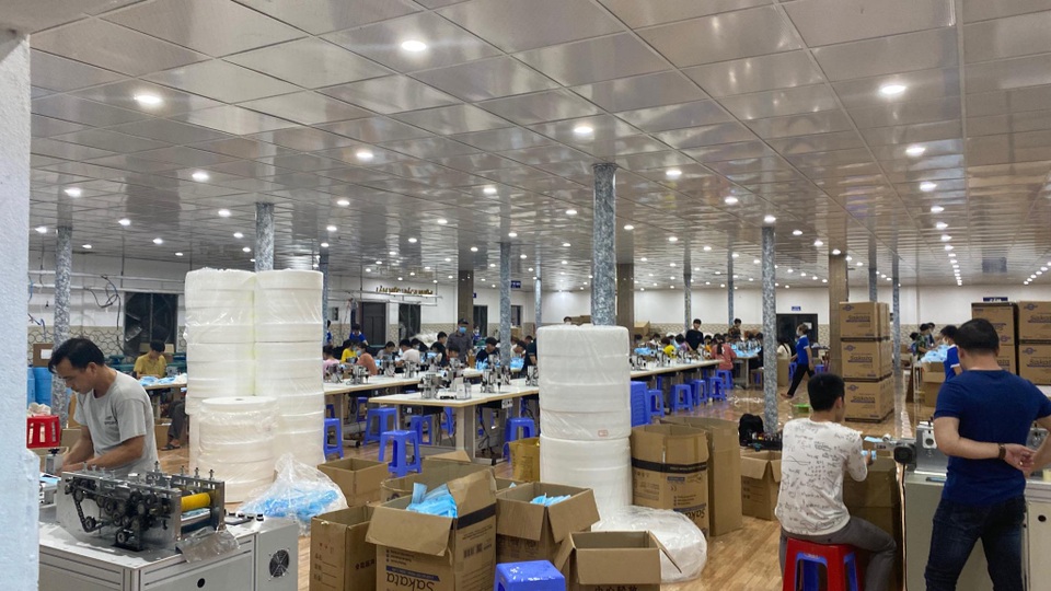 Buôn khẩu trang vỡ mộng làm giàu, sa thải nhân viên, “ôm” nợ tiền tỷ - 1 Buôn khẩu trang vỡ mộng làm giàu, sa thải nhân viên, “ôm” nợ tiền tỷ - 1