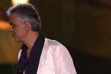 “Besame Mucho” (1940) - Andrea Bocelli