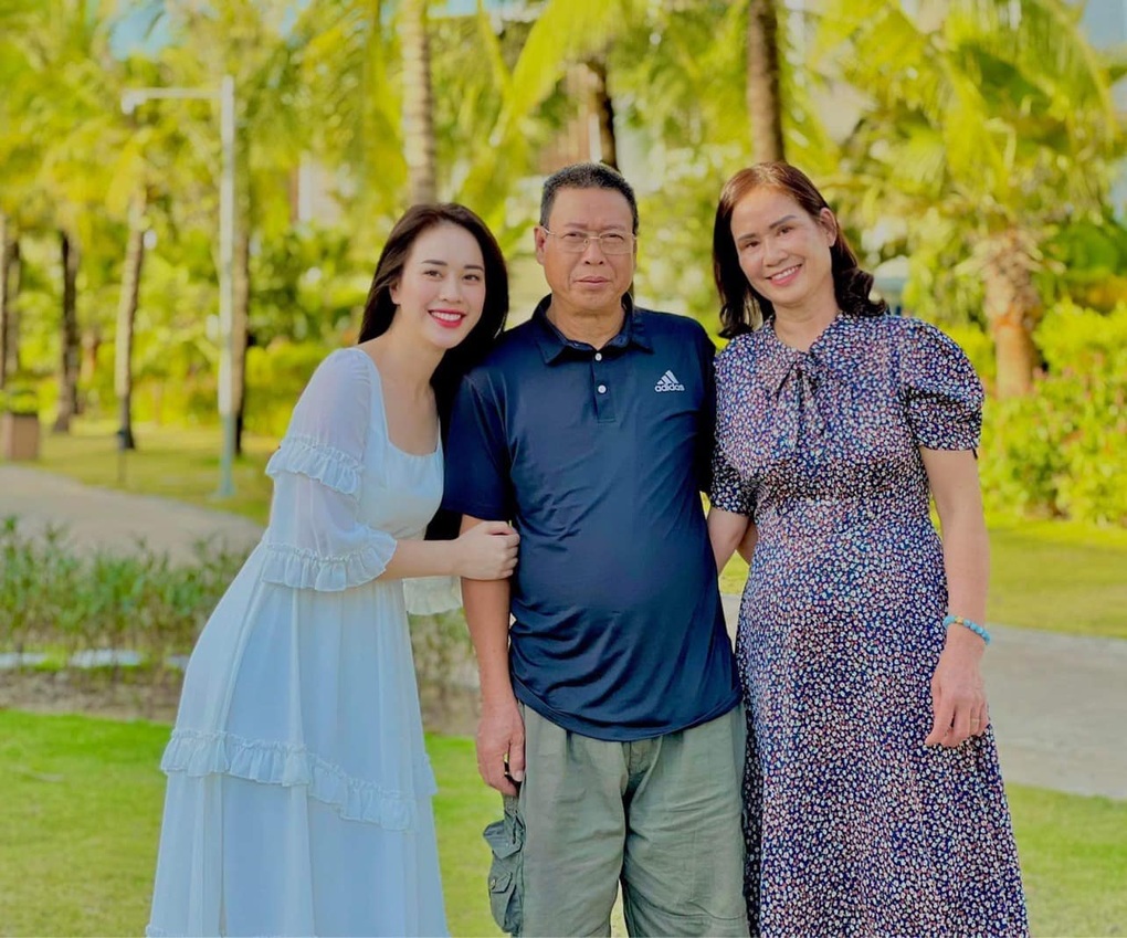 Tiểu tam bị ghét nhất Đừng làm mẹ cáu có cuộc sống viên mãn ngoài đời - 4 Tiểu tam bị ghét nhất Đừng làm mẹ cáu có cuộc sống viên mãn ngoài đời - 4