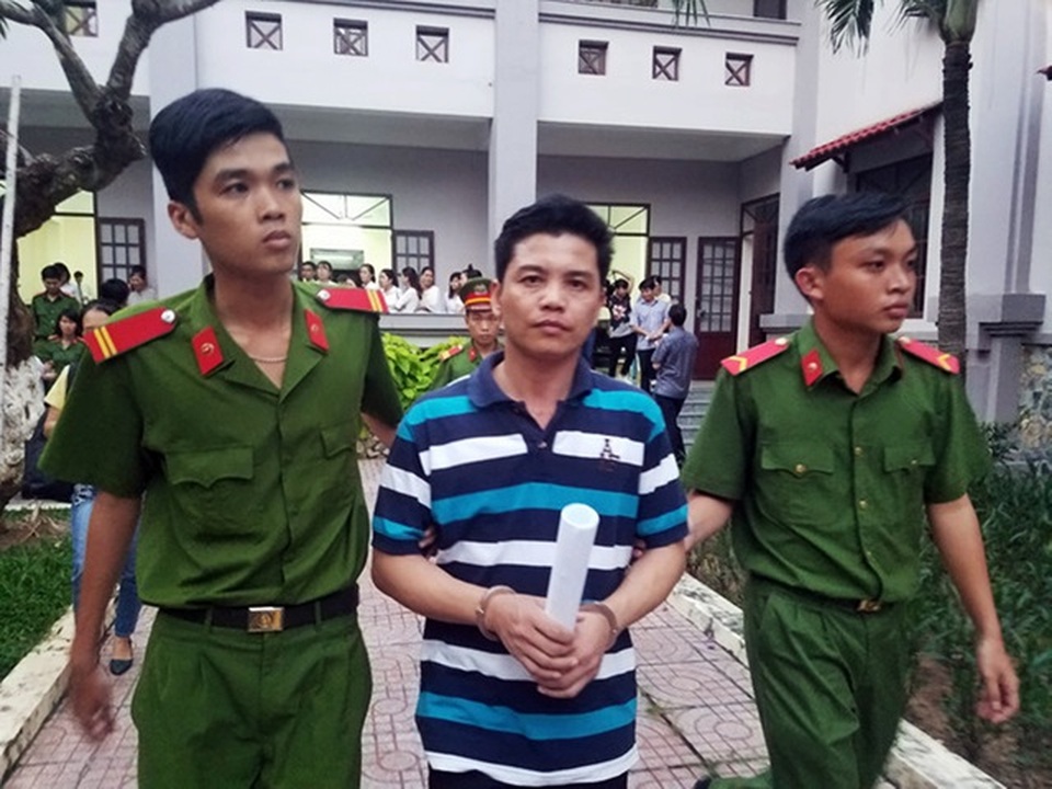 Cựu đại úy công an lừa đồng nghiệp - 1 Cựu đại úy công an lừa đồng nghiệp - 1