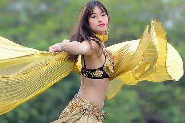 Niềm đam mê bellydance của cô giáo 9X