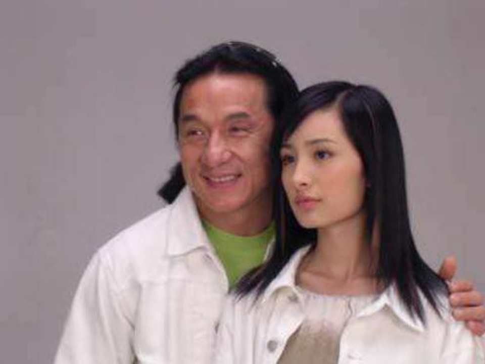 Bất ngờ trước nhan sắc ngày ấy và bây giờ của Dương Mịch - 2 Bất ngờ trước nhan sắc ngày ấy và bây giờ của Dương Mịch - 2