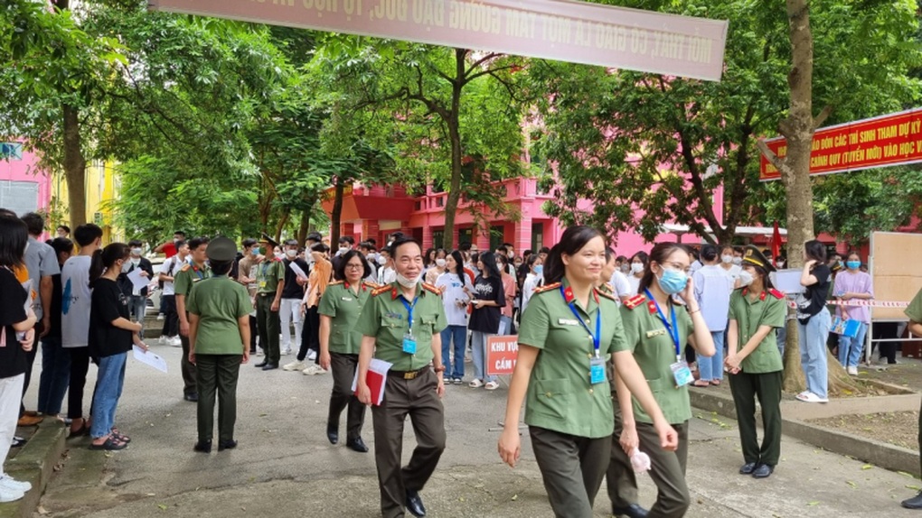 Gần 9.000 thí sinh hoàn thành bài thi đánh giá vào trường Công an năm 2022 - 2 Gần 9.000 thí sinh hoàn thành bài thi đánh giá vào trường Công an năm 2022 - 2