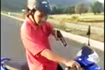 Phó phòng Nông nghiệp rút súng dọa dân: Súng nhựa bị cấm sử dụng