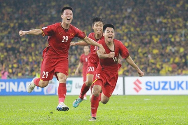 Trải nghiệm xem AFF Mitsubishi Electric Cup 2022 "độc lạ" trên FPT Play