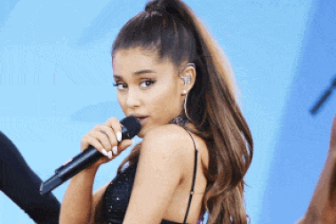 Vui buồn showbiz thế giới 365 ngày qua…