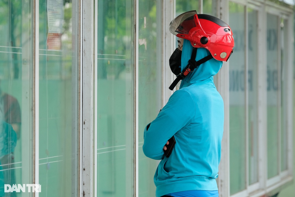 Nghỉ 5 ngày lễ, công nhân nghèo vừa về quê vừa lo - 2 Nghỉ 5 ngày lễ, công nhân nghèo vừa về quê vừa lo - 2