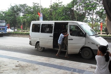 “Nhồi nét, chặt chém”… đến hẹn lại lên