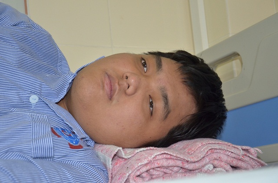 Thương cha đạp xích lô, cậu học trò nghèo nhiều lần bỏ viện chấp nhận cái chết! - 2 Thương cha đạp xích lô, cậu học trò nghèo nhiều lần bỏ viện chấp nhận cái chết! - 2