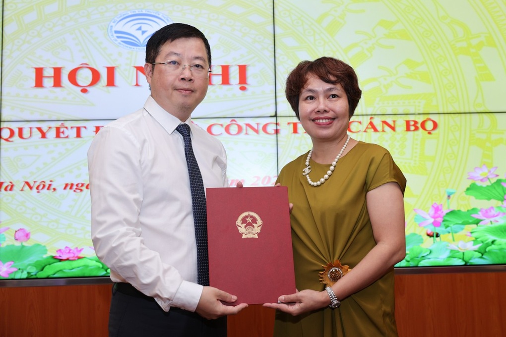 Bộ TTTT bổ nhiệm lãnh đạo Cục Báo chí và Vụ Tổ chức Cán bộ - 2 Bộ TTTT bổ nhiệm lãnh đạo Cục Báo chí và Vụ Tổ chức Cán bộ - 2