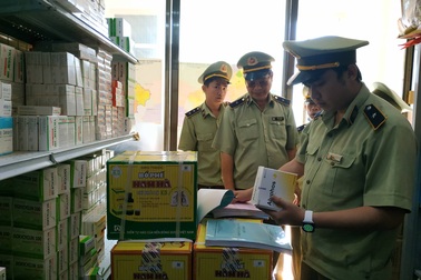 Bí thư Đắk Lắk: Xử lý nghiêm cơ sở bán khẩu trang giá cao