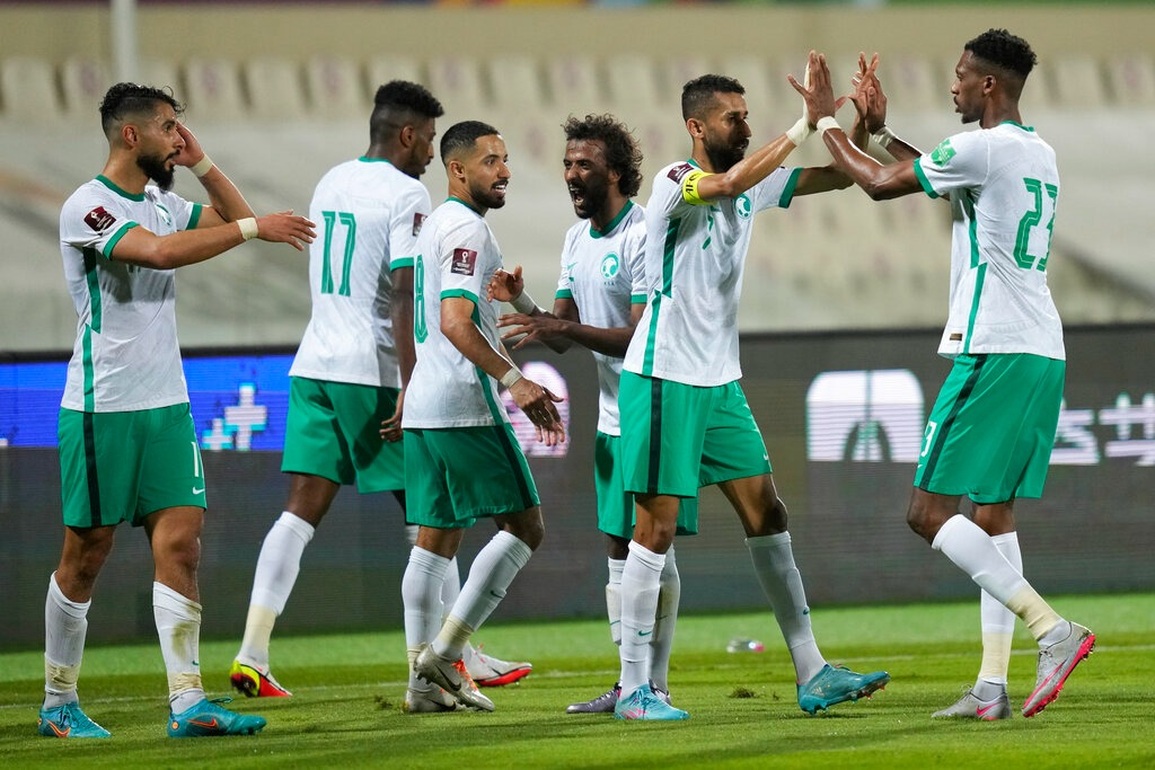 Thi đấu lép vế, đội tuyển Trung Quốc vẫn may mắn cầm hòa Saudi Arabia - 2