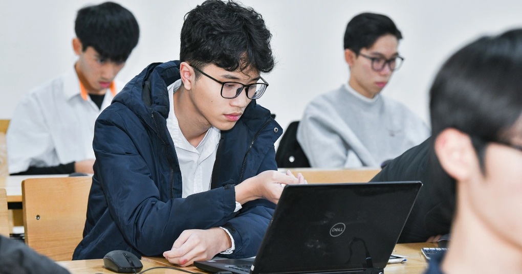 ĐH Bách khoa Hà Nội công bố cách quy đổi điểm chuẩn xét tuyển 2025 - 1 ĐH Bách khoa Hà Nội công bố cách quy đổi điểm chuẩn xét tuyển 2025 - 1