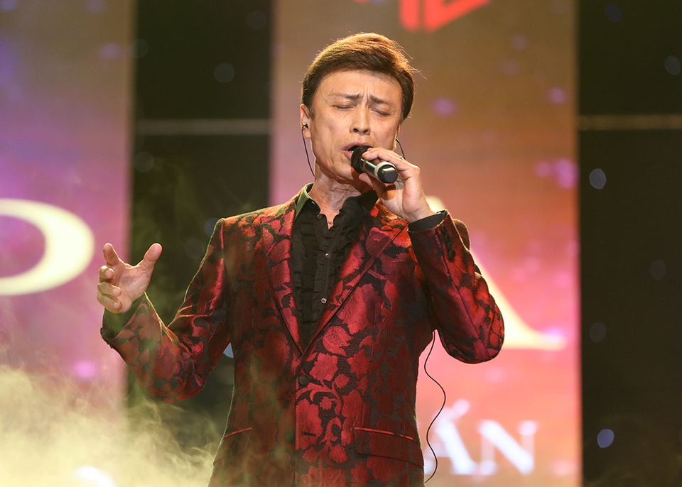 Hồ Ngọc Hà “muốn ngất” trên sân khấu khi song ca cùng Khánh Hà và Hà Trần - 12