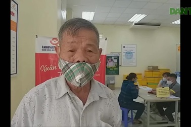 Những người dân đầu tiên của Đà Nẵng nhận hỗ trợ từ NQ 42/NQ-CP