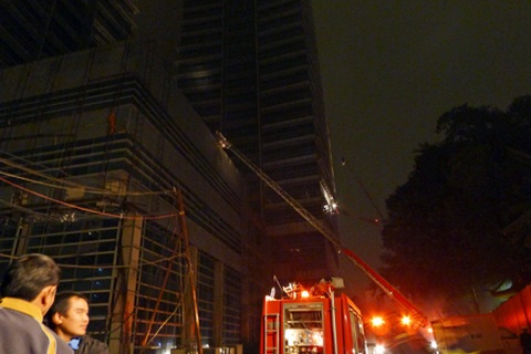 Toàn cảnh giải cứu nạn nhân kẹt trong đám cháy cao ốc EVN