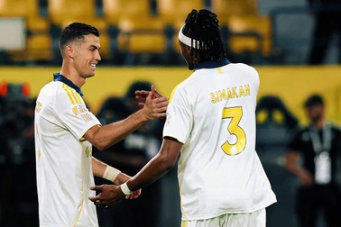 Ronaldo lập công chuộc tội, giúp Al Nassr giành chiến thắng