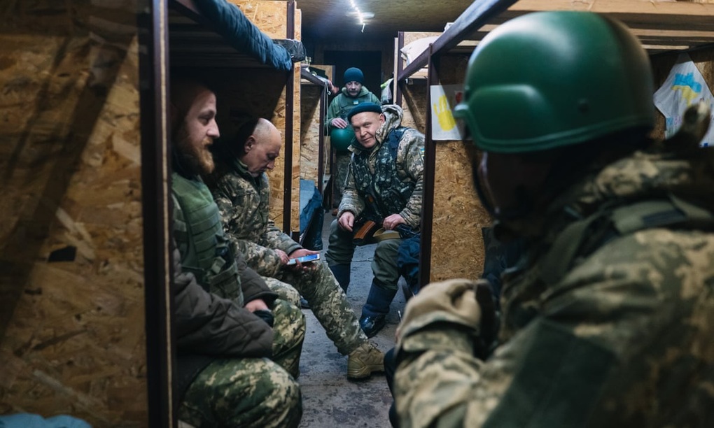 Đầm lầy, rừng rậm và pháo kích: Năm mới trên tiền tuyến phía bắc Ukraine - 1 Đầm lầy, rừng rậm và pháo kích: Năm mới trên tiền tuyến phía bắc Ukraine - 1