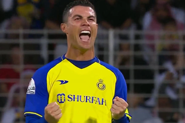 C.Ronaldo tỏa sáng, ghi 4 bàn thắng giúp đội nhà vùi dập đối thủ